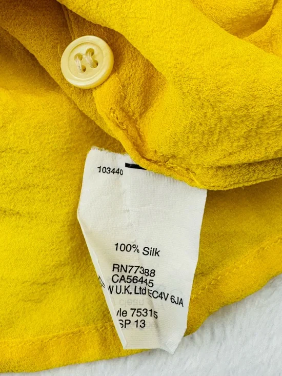 Madewell pintucked blouse. Short, pleated sleeves. 100% Silk. Women’s size L. - Picture 9 of 10